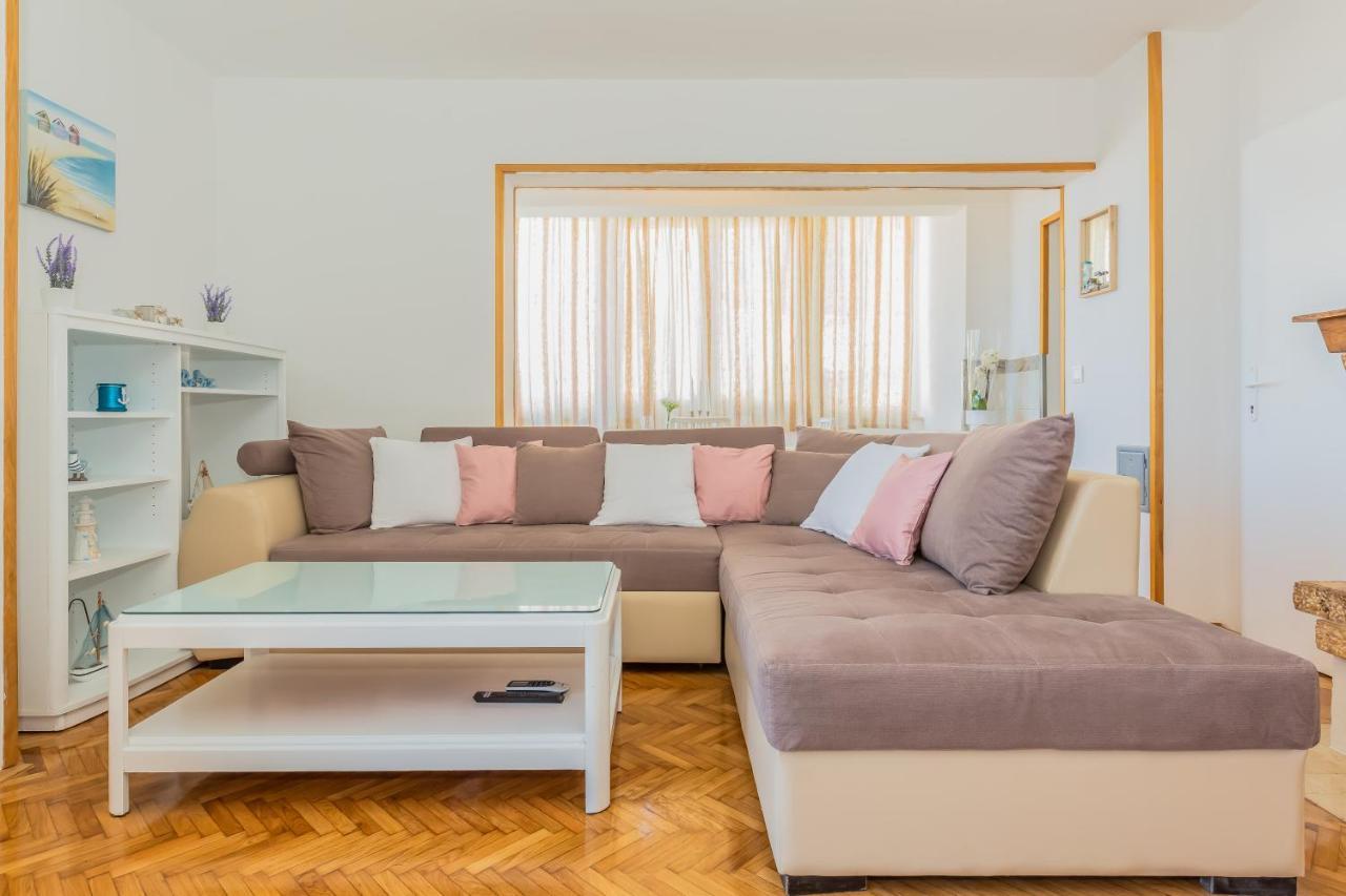 Adriatic Seaview Apartment Омиш Экстерьер фото